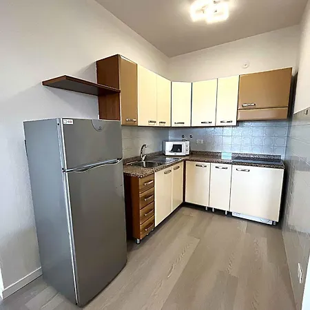 Apartament In 37119 *